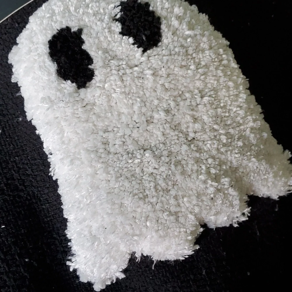 Rachel Zoe Yarn Ghost Throw Blanket - Picture 2 of 8